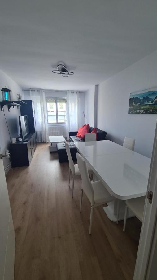 Apartamento La Fortaleza San Vicente De La Barquera Luaran gambar